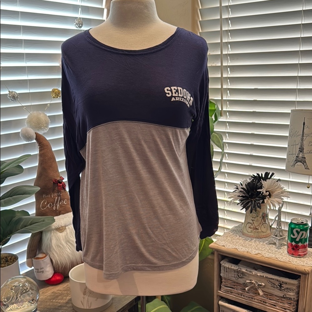 Popular Sedona Arizona Navy and Gray Long Sleeve Top